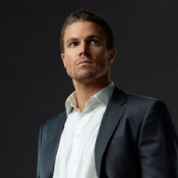 Watch Tonight’s Episode “Seeing Red” With Stephen Amell!