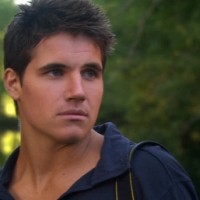 Robbie Amell Has Been Cast As A DC Hero In The Flash Series